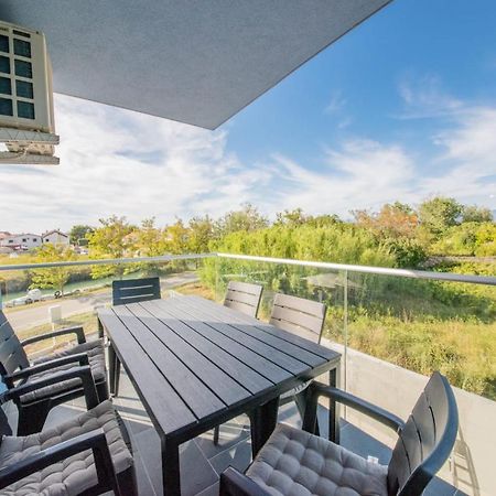 Apartman Pau Nin Exterior photo